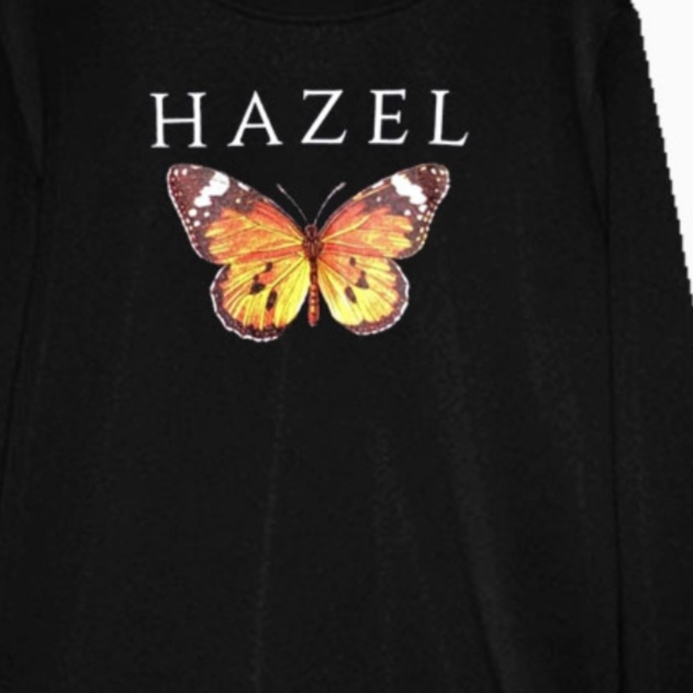 Black
Butterfly hazel 
Sweatshirt 
Size L - Picture 2 of 2